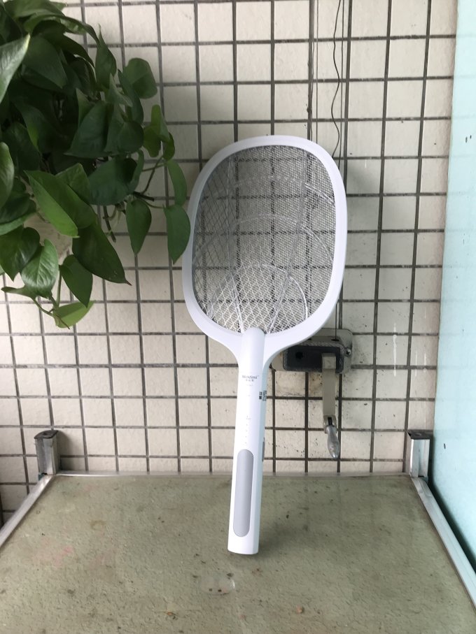 志高灭蚊拍怎么样？充电式电蚊拍横扫蚊虫困扰实测