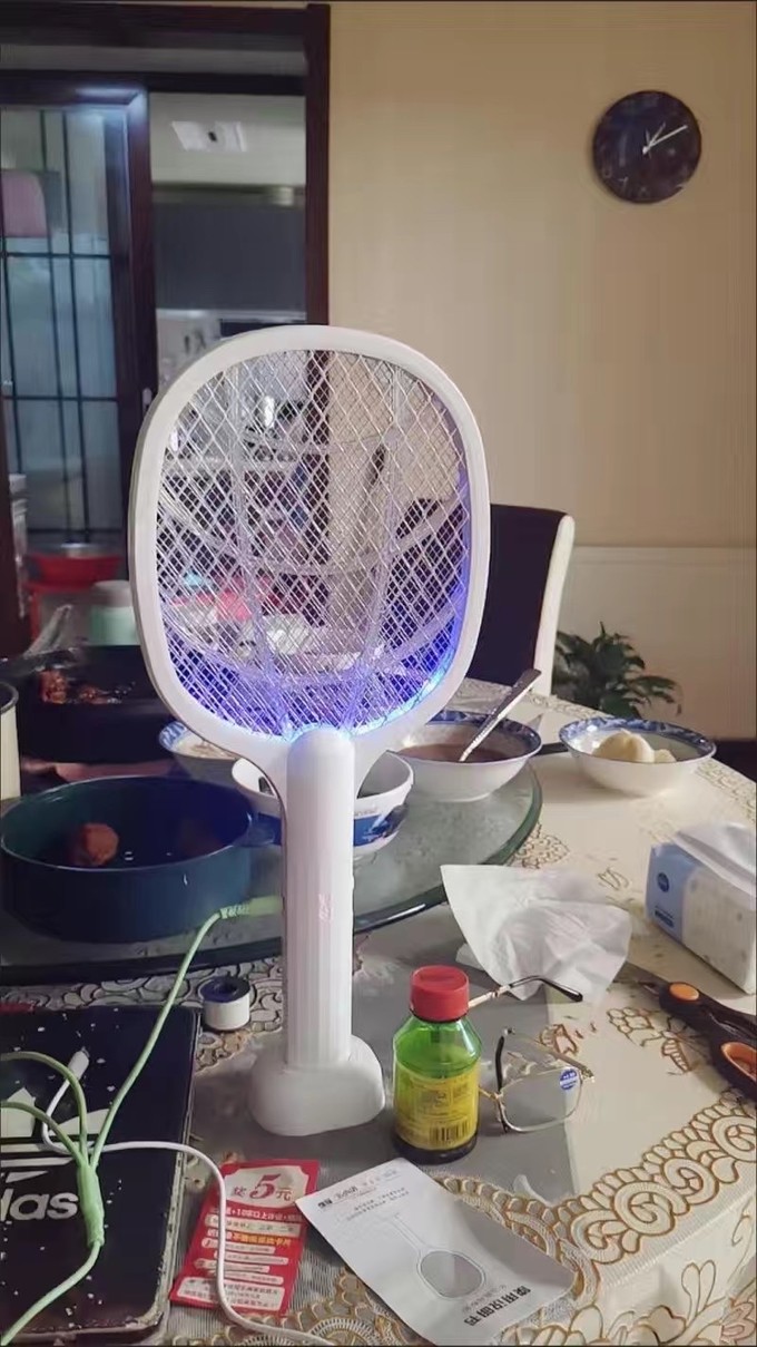 夏日驱蚊神器 这款电灭蚊拍，我必须推荐给大家！